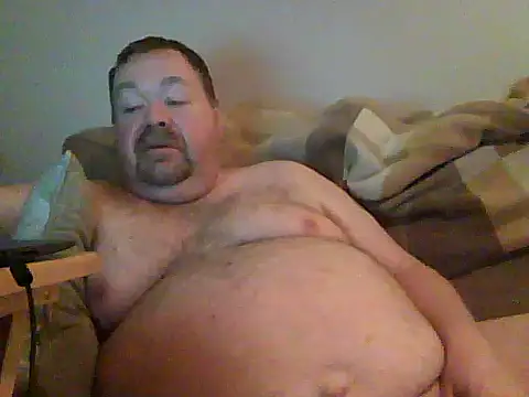 Snapshot of hitman_35 chatting on 04/28/26, 04:39 hitman 35 online show from 04/28/26, 04:39
