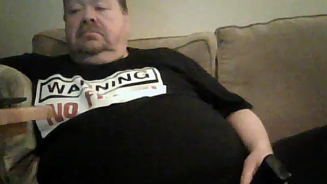 Snapshot of hitman_35 chatting on 05/04/26, 04:30 hitman 35 online show from 05/04/26, 04:30