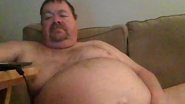 Snapshot of hitman_35 chatting on 05/23/26, 03:56 hitman 35 online show from 05/23/26, 03:56