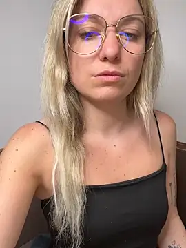 carlaaa online show from 05/06/26, 08:36