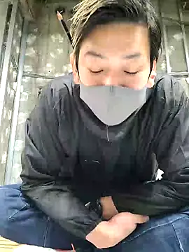 Snapshot of da--------i chatting on 12/09/24, 09:49 da--------i online show from 12/09/24, 09:49