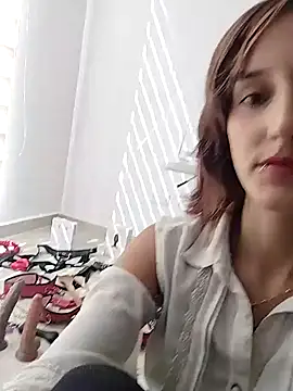 Ambar Roux  online show from 11/10/25, 01:43