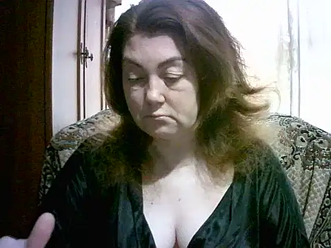 Madame-Butterfly online show from 09/19/25, 05:20