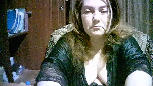 Madame-Butterfly online show from 10/31/25, 10:33