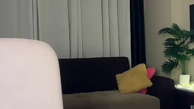 Snapshot of sexy_m23 chatting on 10/11/25, 05:33 sexy m23 online show from 10/11/25, 05:33