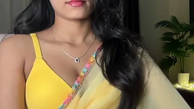 Snapshot of sexy_m23 chatting on 10/13/25, 01:44 sexy m23 online show from 10/13/25, 01:44