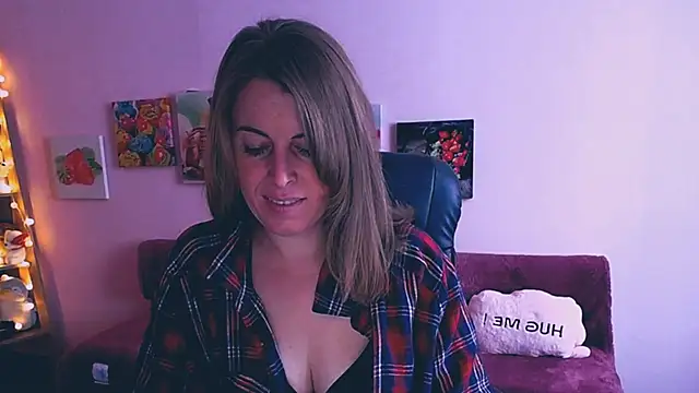 Hot Milady online show from 02/18/25, 08:16