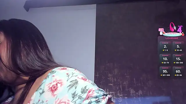 klhoe boobs online show from 06/21/26, 03:42