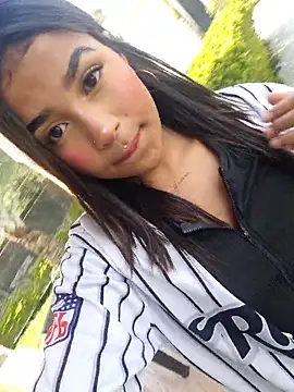 Mariangel 11 online show from 10/30/25, 02:18