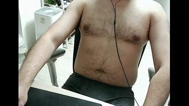 Snapshot of folo5314 chatting on 12/03/24, 11:55 folo5314 online show from 12/03/24, 11:55