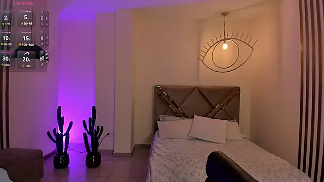 Snapshot of ValeriaRoldanX chatting on 02/08/26, 11:35 ValeriaRoldanX online show from 02/08/26, 11:35