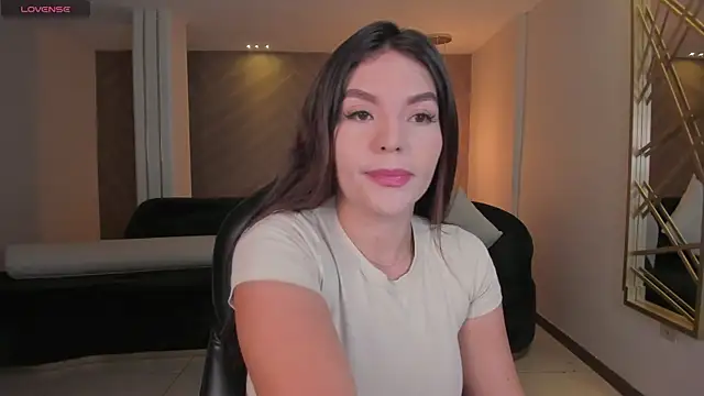 Snapshot of ValeriaRoldanX chatting on 03/02/26, 10:11 ValeriaRoldanX online show from 03/02/26, 10:11