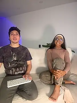 tiana nave online show from 05/15/26, 06:04