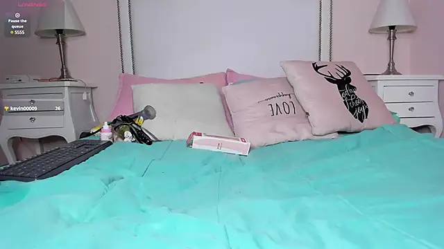 Snapshot of KIMAPRIL chatting on 01/21/25, 10:51 KIMAPRIL online show from 01/21/25, 10:51