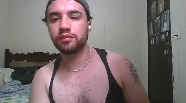 Snapshot of TomAlex chatting on 01/26/25, 01:04 TomAlex online show from 01/26/25, 01:04