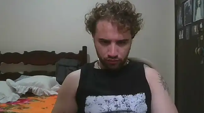 Snapshot of TomAlex chatting on 02/08/25, 03:31 TomAlex online show from 02/08/25, 03:31