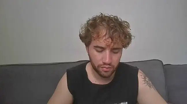 Snapshot of TomAlex chatting on 02/28/25, 05:15 TomAlex online show from 02/28/25, 05:15