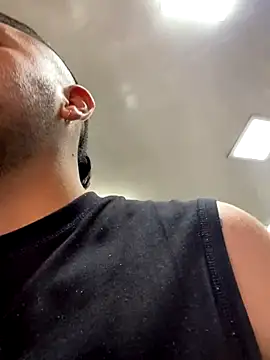 Snapshot of JuanZapata33 chatting on 09/13/25, 09:47 JuanZapata33 online show from 09/13/25, 09:47