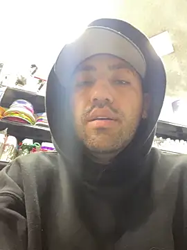 Snapshot of JuanZapata33 chatting on 02/02/26, 09:35 JuanZapata33 online show from 02/02/26, 09:35