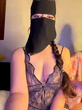 Snapshot of El-Jouri chatting on 11/22/25, 10:42 El-Jouri online show from 11/22/25, 10:42