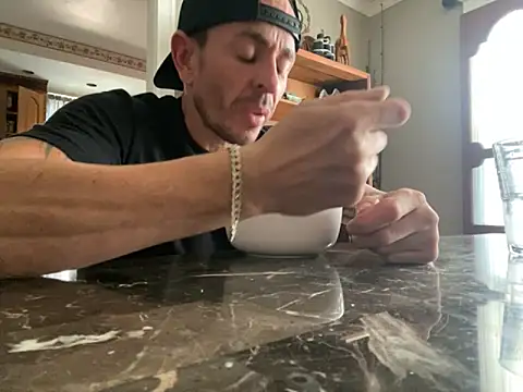 Gman143187 online show from 10/04/25, 07:45