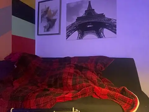 Snapshot of Gman143187 chatting on 12/20/25, 01:29 Gman143187 online show from 12/20/25, 01:29