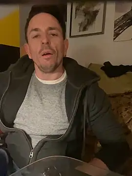 Snapshot of Gman143187 chatting on 01/06/26, 12:03 Gman143187 online show from 01/06/26, 12:03