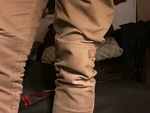 Snapshot of Gman143187 chatting on 02/04/26, 09:15 Gman143187 online show from 02/04/26, 09:15