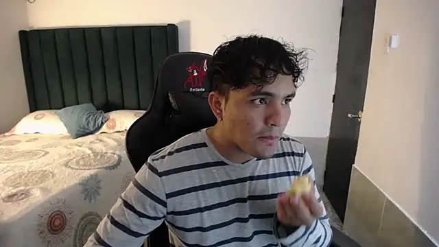 man dur07 online show from 11/21/25, 09:35