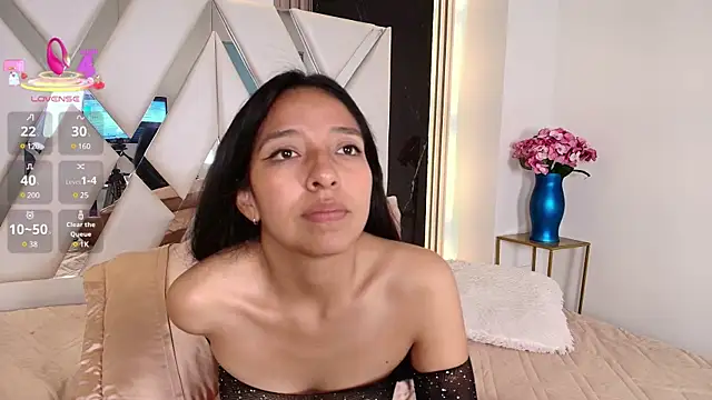 Snapshot of Valery_wang chatting on 03/10/25, 06:01 Valery wang online show from 03/10/25, 06:01