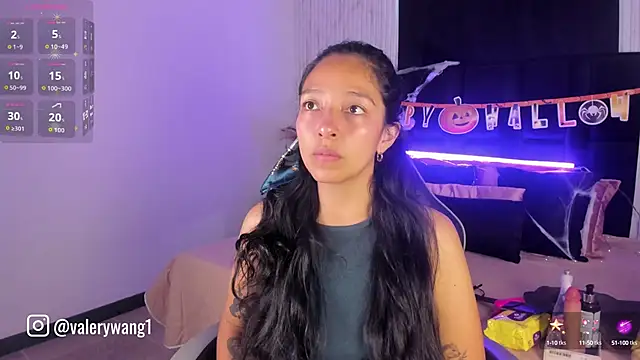 Snapshot of Valery_wang chatting on 10/08/25, 11:30 Valery wang online show from 10/08/25, 11:30