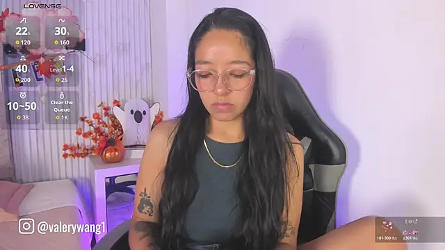 Snapshot of Valery_wang chatting on 10/22/25, 11:54 Valery wang online show from 10/22/25, 11:54