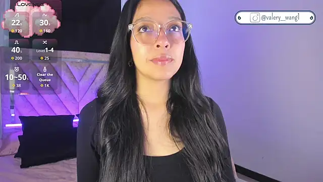 Snapshot of Valery_wang chatting on 11/11/25, 11:54 Valery wang online show from 11/11/25, 11:54