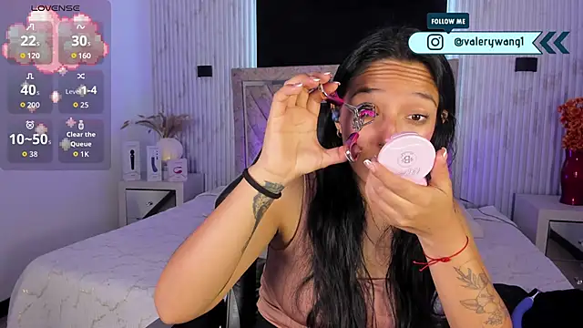 Snapshot of Valery_wang chatting on 12/15/25, 12:09 Valery wang online show from 12/15/25, 12:09