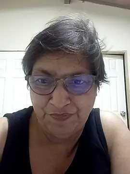 florecita69 online show from 03/19/25, 02:16