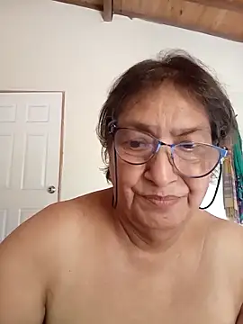 florecita69 online show from 10/28/25, 02:31