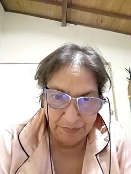 florecita69 online show from 10/30/25, 03:30