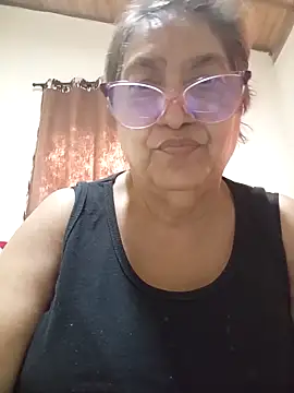 Snapshot of florecita69 chatting on 04/20/26, 03:04 florecita69 online show from 04/20/26, 03:04