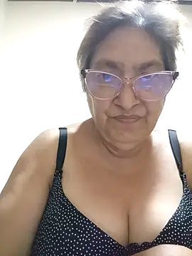 Snapshot of florecita69 chatting on 05/03/26, 01:22 florecita69 online show from 05/03/26, 01:22