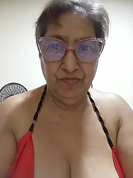 Snapshot of florecita69 chatting on 07/24/26, 02:31 florecita69 online show from 07/24/26, 02:31