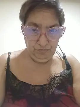 Snapshot of florecita69 chatting on 07/31/26, 02:33 florecita69 online show from 07/31/26, 02:33