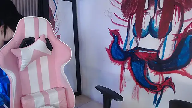 kittyhouse hs online show from 04/30/26, 08:57