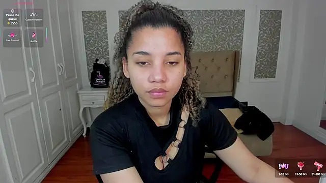Snapshot of Mayaa_ross chatting on 09/16/25, 02:12 Mayaa ross online show from 09/16/25, 02:12