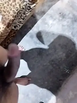 Snapshot of estuker22 chatting on 10/02/25, 06:31 estuker22 online show from 10/02/25, 06:31