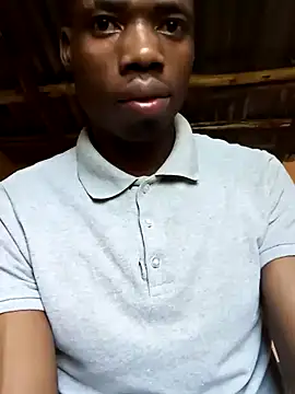 Snapshot of BIGBLACKCOOCK24- chatting on 03/04/25, 12:33 BIGBLACKCOOCK24- online show from 03/04/25, 12:33