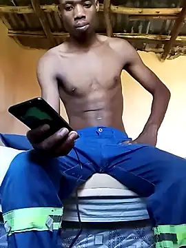 Snapshot of BIGBLACKCOOCK24- chatting on 03/07/25, 11:07 BIGBLACKCOOCK24- online show from 03/07/25, 11:07