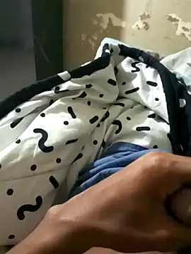 Snapshot of BIGBLACKCOOCK24- chatting on 03/21/25, 05:11 BIGBLACKCOOCK24- online show from 03/21/25, 05:11