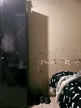 Snapshot of BIGBLACKCOOCK24- chatting on 03/22/25, 06:54 BIGBLACKCOOCK24- online show from 03/22/25, 06:54