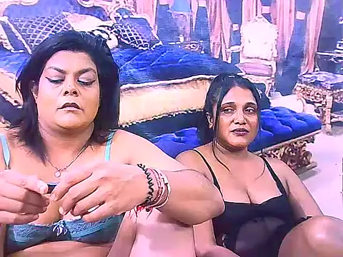 indianCherryPie online show from 11/28/25, 10:07