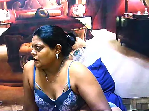 Snapshot of indianCherryPie chatting on 04/08/26, 06:24 indianCherryPie online show from 04/08/26, 06:24